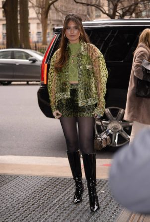 Mimi Webb - Arriving at the Sony Music Offices in New York