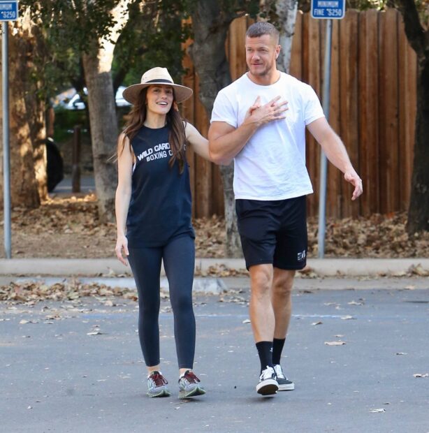 Minka Kelly - Seen with Dan Reynolds while out for a romantic hike in Los Angeles