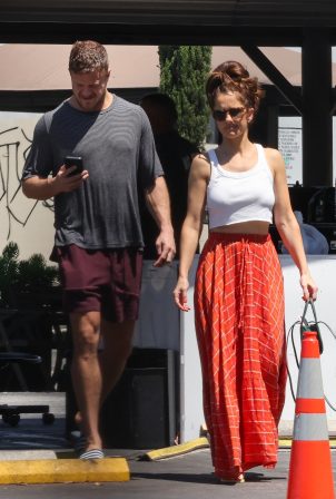 Minka Kelly - Seen with her boyfriend Dan Reynolds at the spa session in Los Angeles