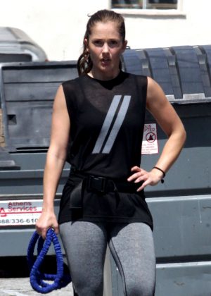 Minka Kelly - Working Out in Beverly Hills