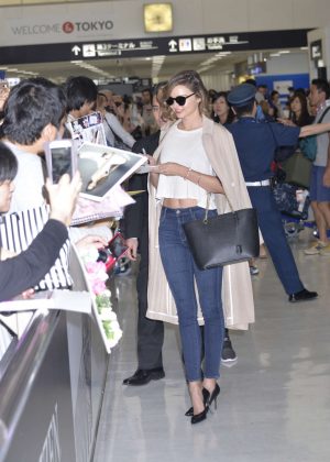 Miranda Kerr at Narita International Airport in Japan – GotCeleb