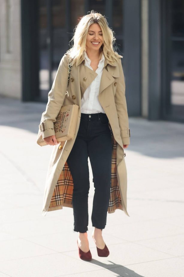 Mollie King - Wearing a Burberry trench coat while out in London