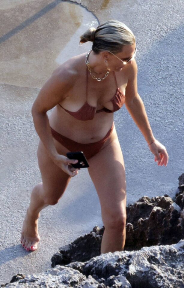Molly Sims - In a bikini in Capri