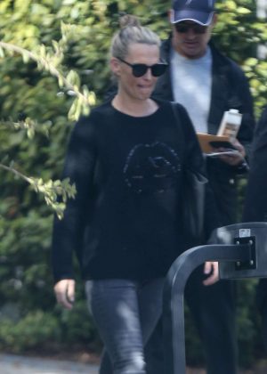 Molly Sims - Out in Los Angeles