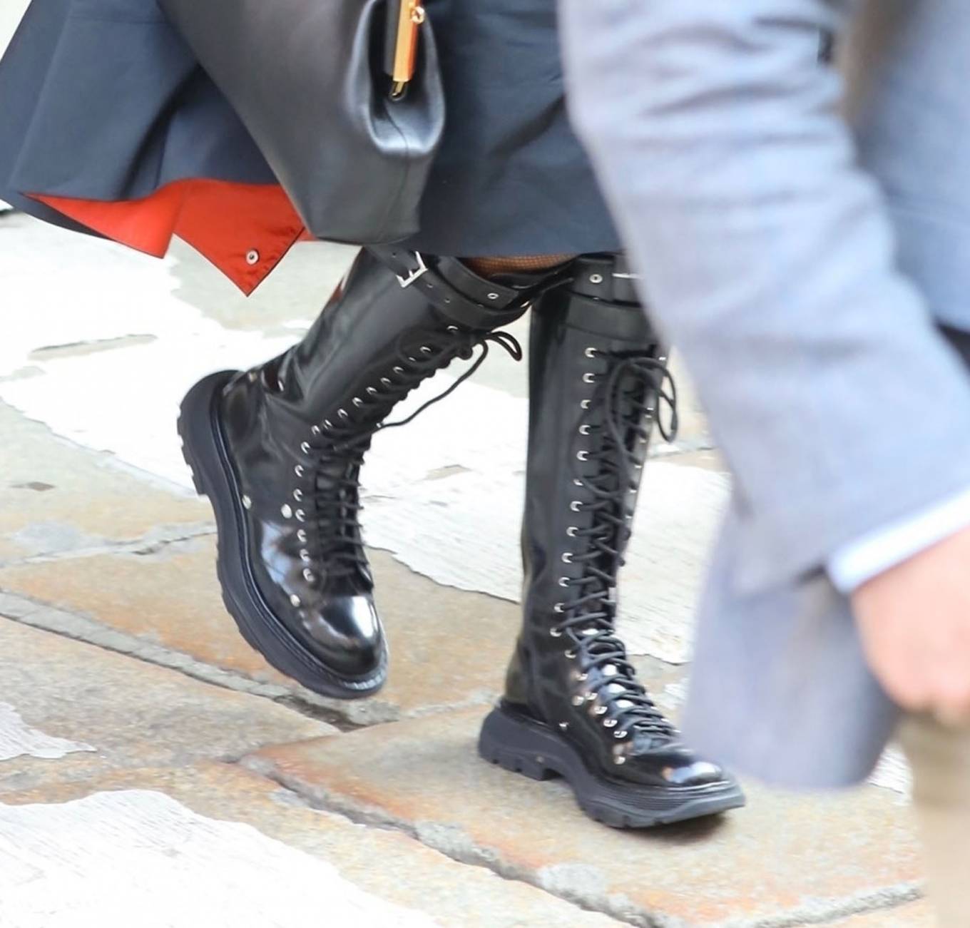 Naomi Campbell - In black leather boots in Milan-07 | GotCeleb
