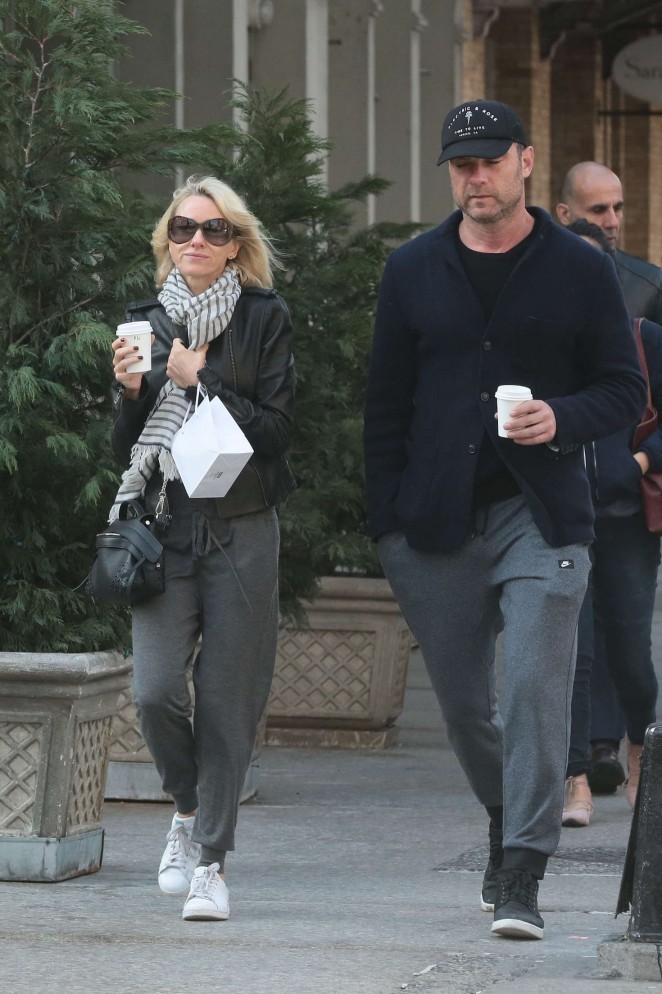 Naomi Watts and Live Schreiber out in New York