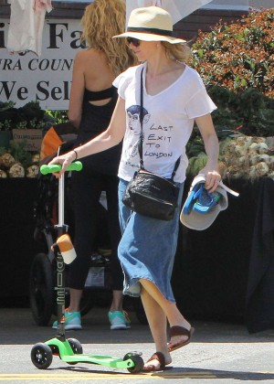 Naomi Watts in Jeans Skirt at Farmers Market in Brentwood