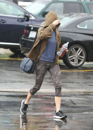 Naomi Watts in Leggings out shopping in Brentwood