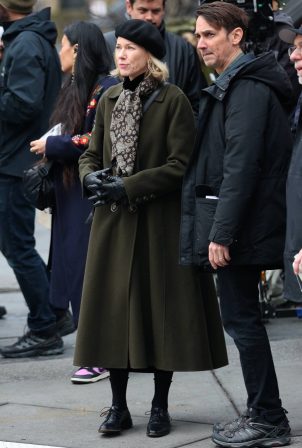 Naomi Watts - Pictured filming at 'The Friend' set in Brooklyn
