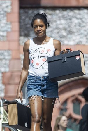 Naomie Harris - Out in North London