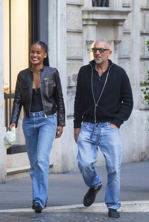 Narah Baptista - Seen out for a walk on vacation in Rome
