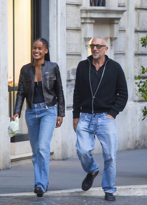 Narah Baptista - Seen out for a walk on vacation in Rome