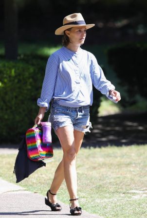 Natalie Portman - Seen while out in Sydney