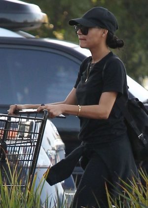 Naya Rivera - Goes grocery shopping in Los Angeles