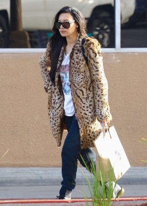 Naya Rivera - Leaving Albertson's supermarket in Los Feliz