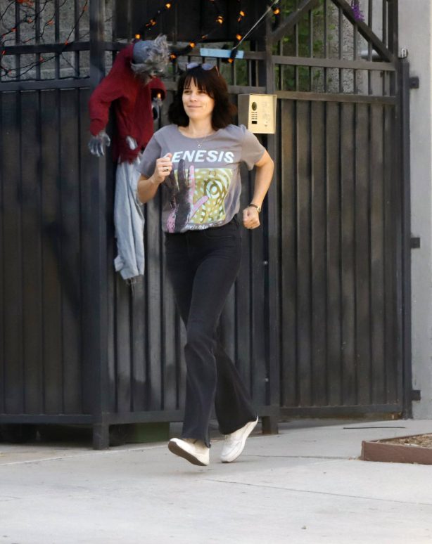 Neve Campbell - Seen while out in Los Angeles