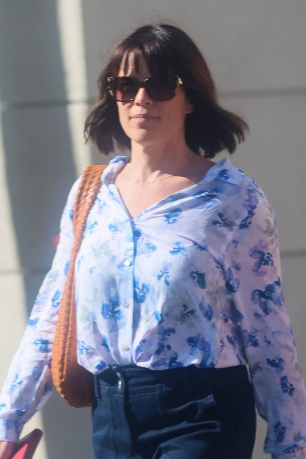 Neve Campbell - Steps out in Los Angeles