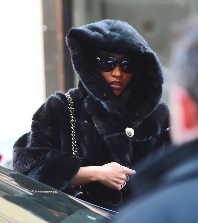 Nicki Minaj - Arriving to the set of her Bio-Series 'Nicki' in New York