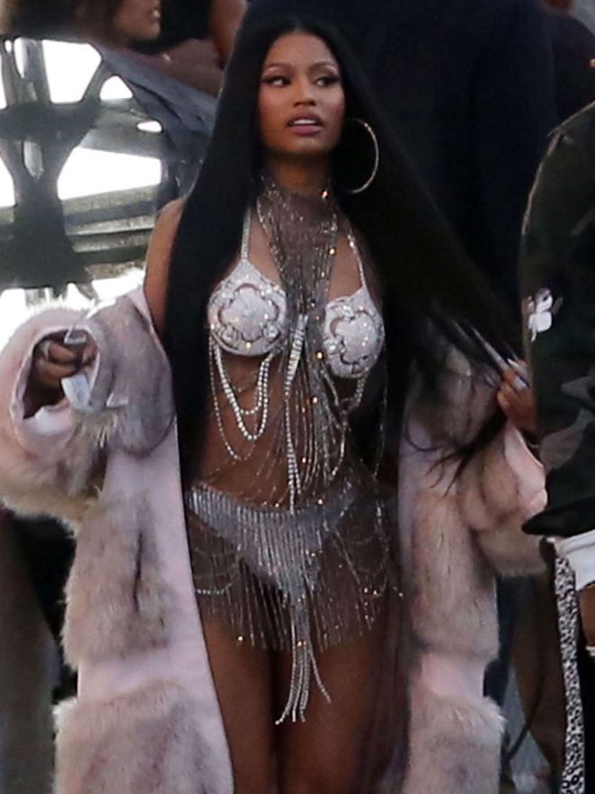 Nicki Minaj - Filming a music video in Miami