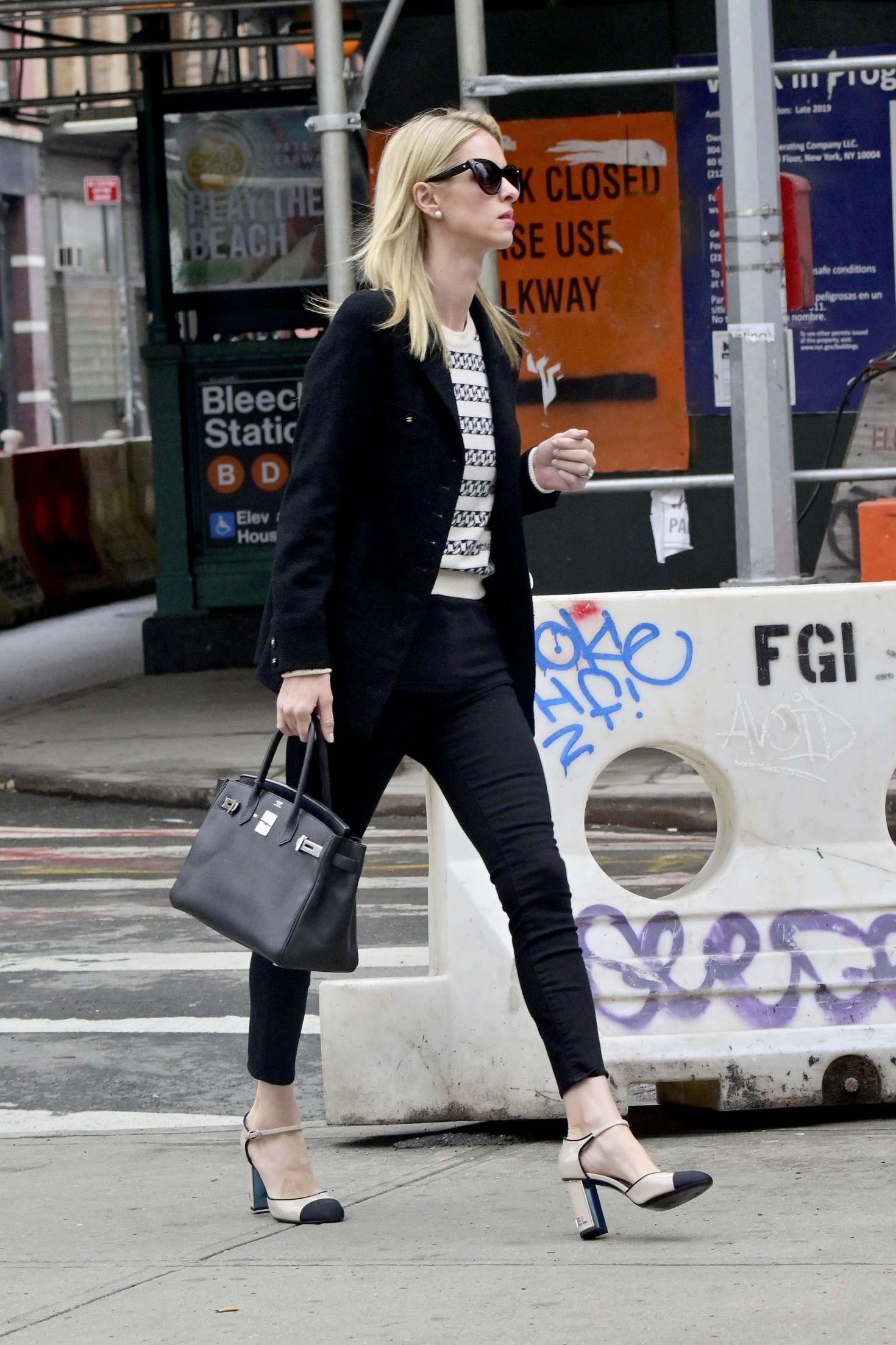Nicky Hilton 2019 : Nicky Hilton: Heads for a meeting in Soho -01