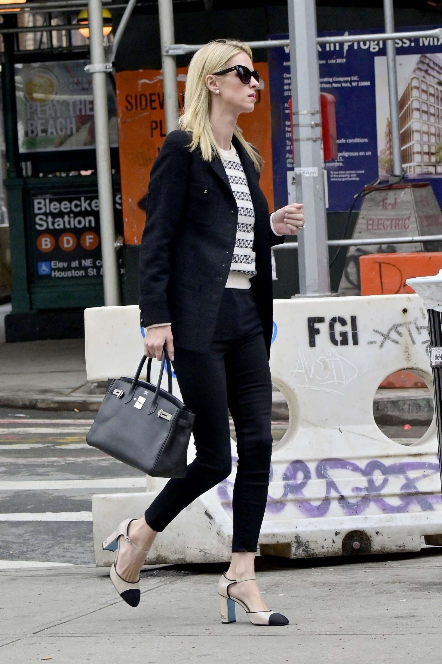 Nicky Hilton 2019 : Nicky Hilton: Heads for a meeting in Soho -05