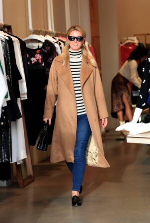 Nicky Hilton - Shopping at Alice Olivia in Beverly Hills