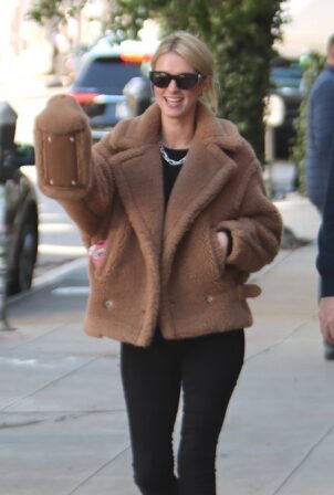 Nicky Hilton - Shopping candids at Kitson in Beverly Hills