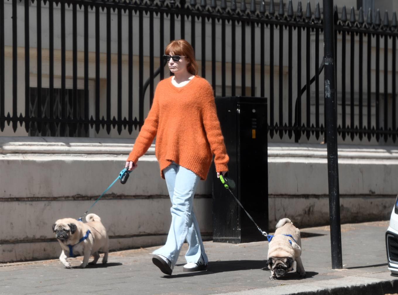 Nicola Roberts 2021 : Nicola Roberts – Steps out for a walk in London-01