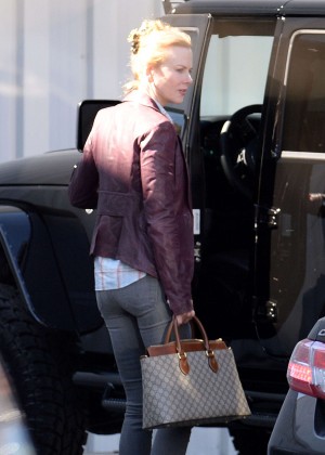 Nicole Kidman in Jeans out in Nashville