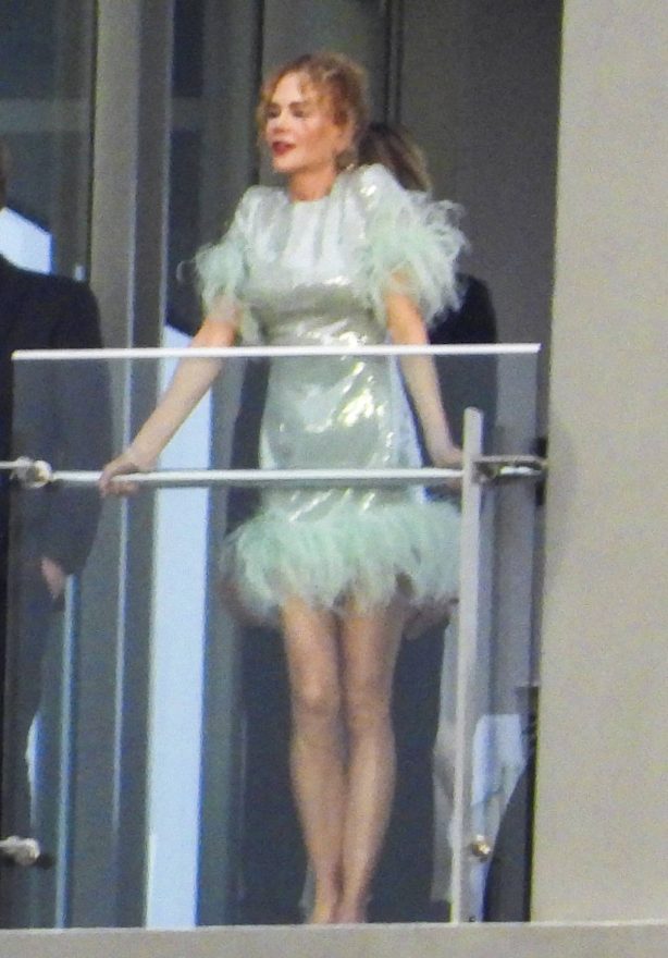 Nicole Kidman - Seen at their luxury penthouse in Sydney Harbour in Australia