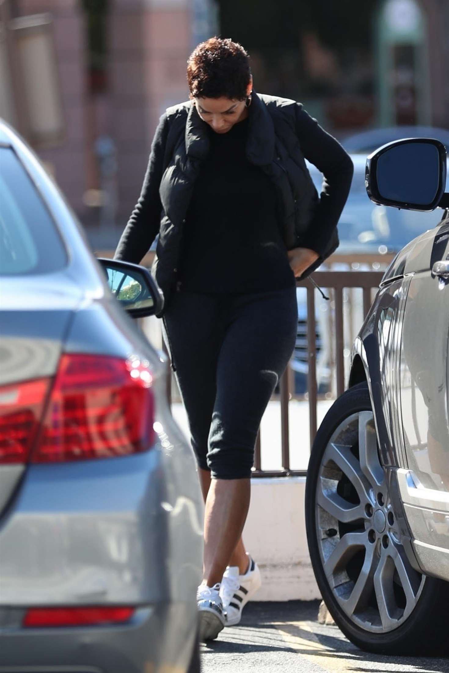 Nicole Murphy in Leggings - Out in Beverly Hills