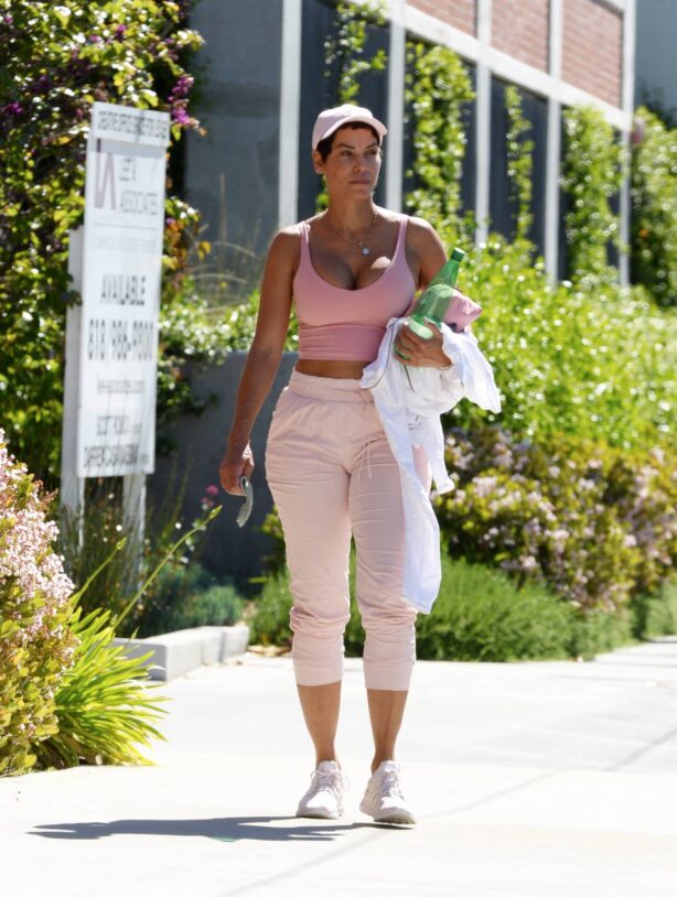 Nicole Murphy - Seen after workout in Los Angeles