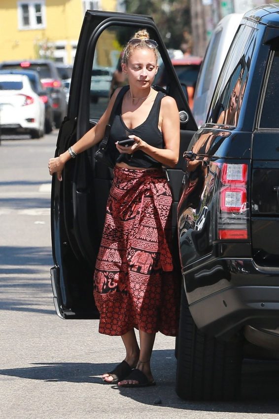 Nicole Richie in Printed Skirt - Out in Venice Beach