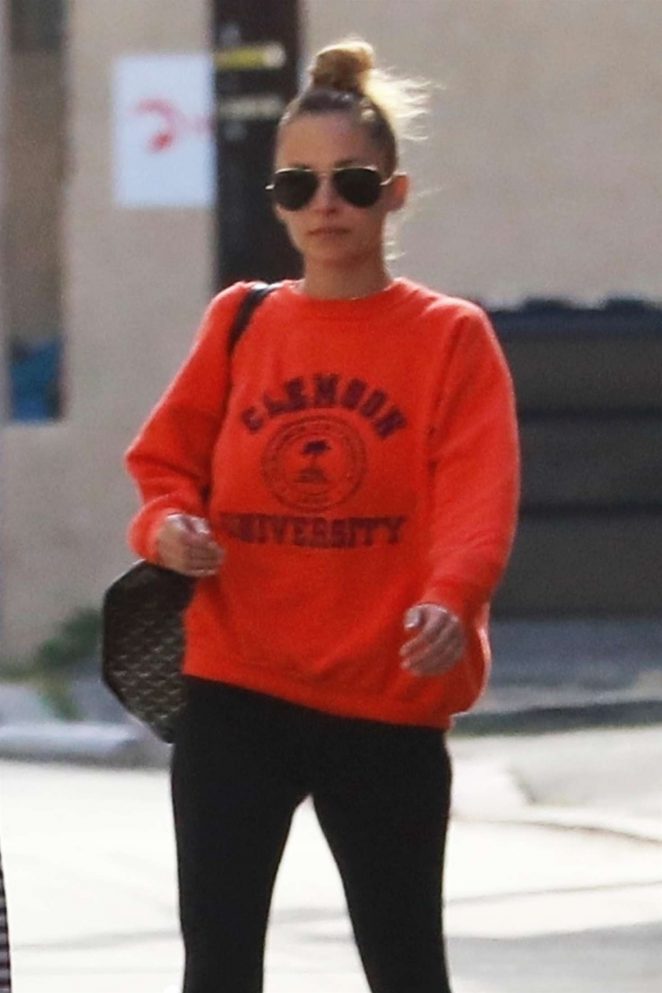 Nicole Richie in Spandex - Out in Studio City