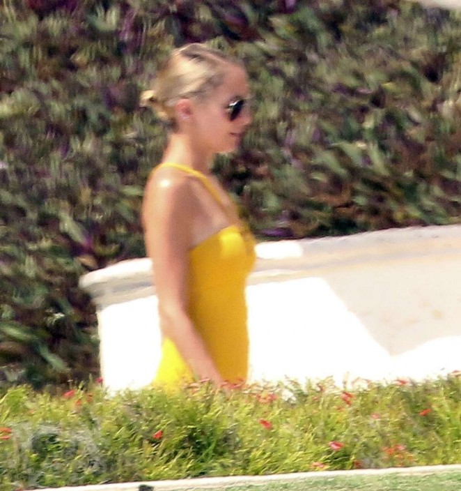 Nicole Richie in Yellow Swimsuit in Los Cabos