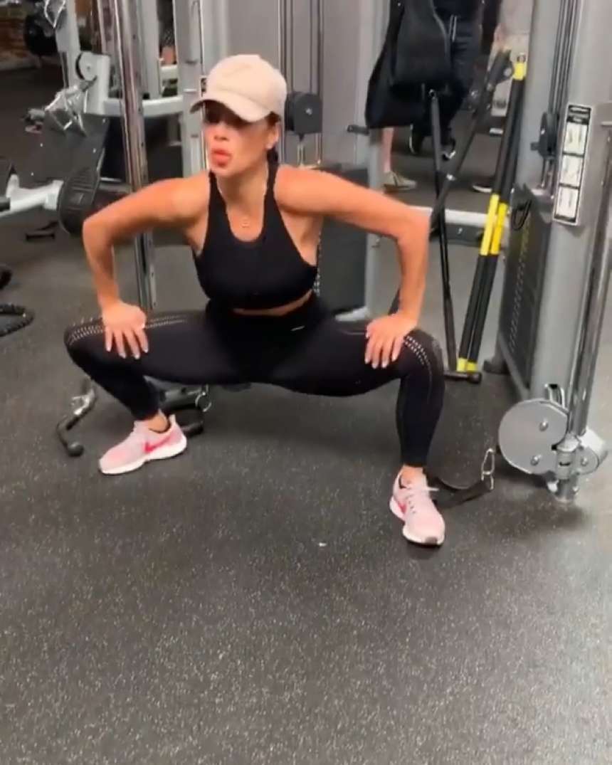 Nicole Scherzinger â€“ Workout