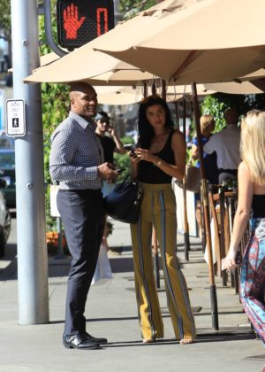 Nicole Williams and Larry English grabs lunch in Beverly Hills