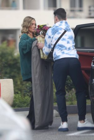 Nicole Young - On set of 'Selling Sunset' in Holywood