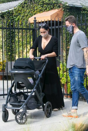 Nikki Bella - Takes son Matteo out in Studio City