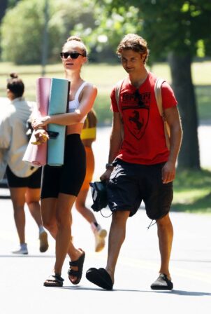 Nina Agdal - Steps out for a Yoga Class in The Hamptons New York