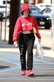 Noah Cyrus - Out in Los Angeles
