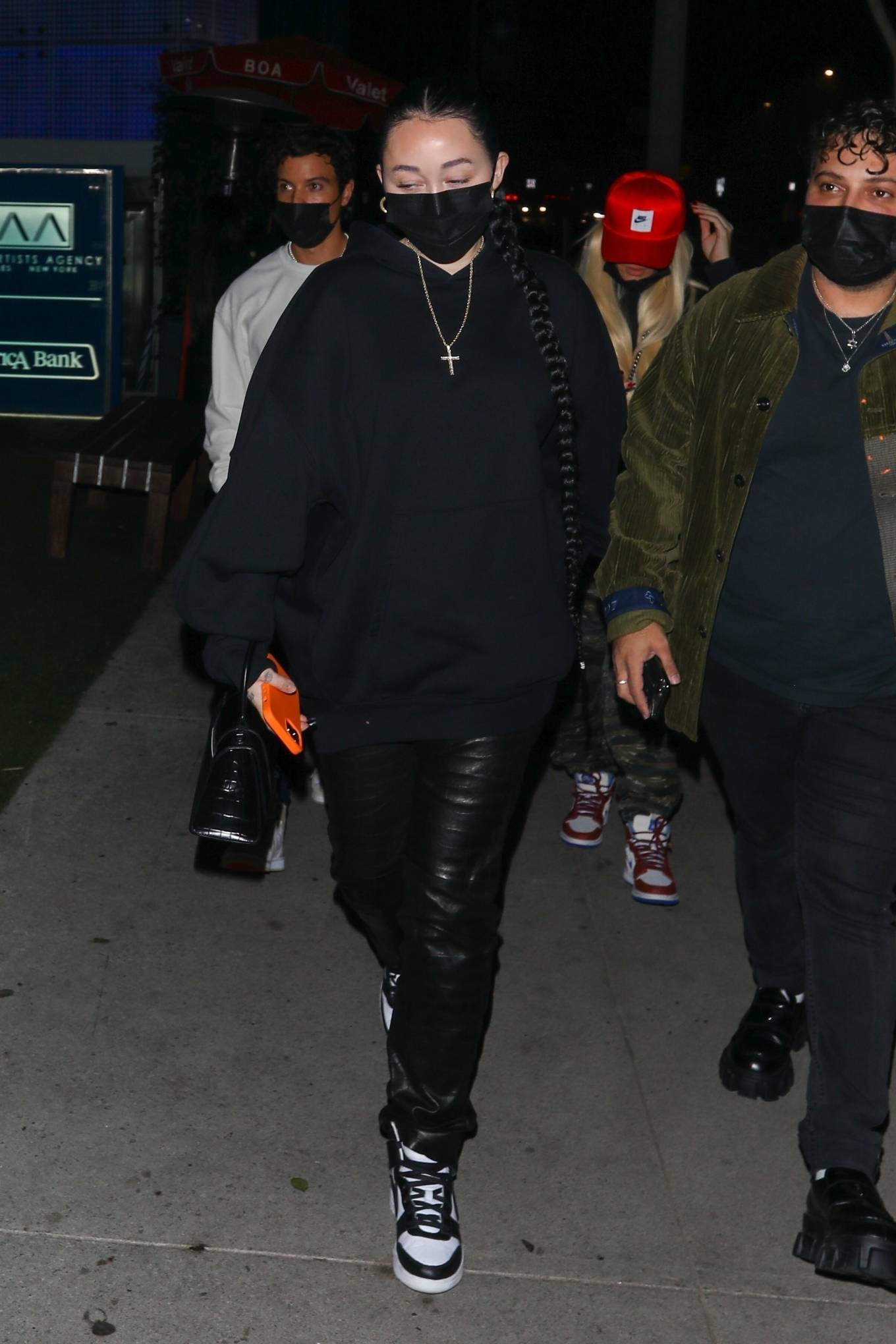 Noah Cyrus - Wears trendy leather pants in Los Angeles