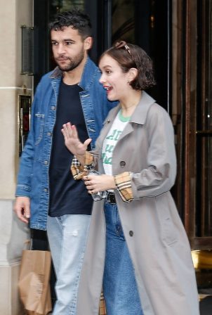 Olivia Cooke - Out with her boyfriend Christopher Abbott in Paris