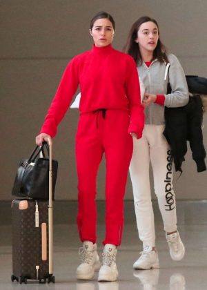 Olivia Culpo - Arrives at LAX Airport in Los Angeles