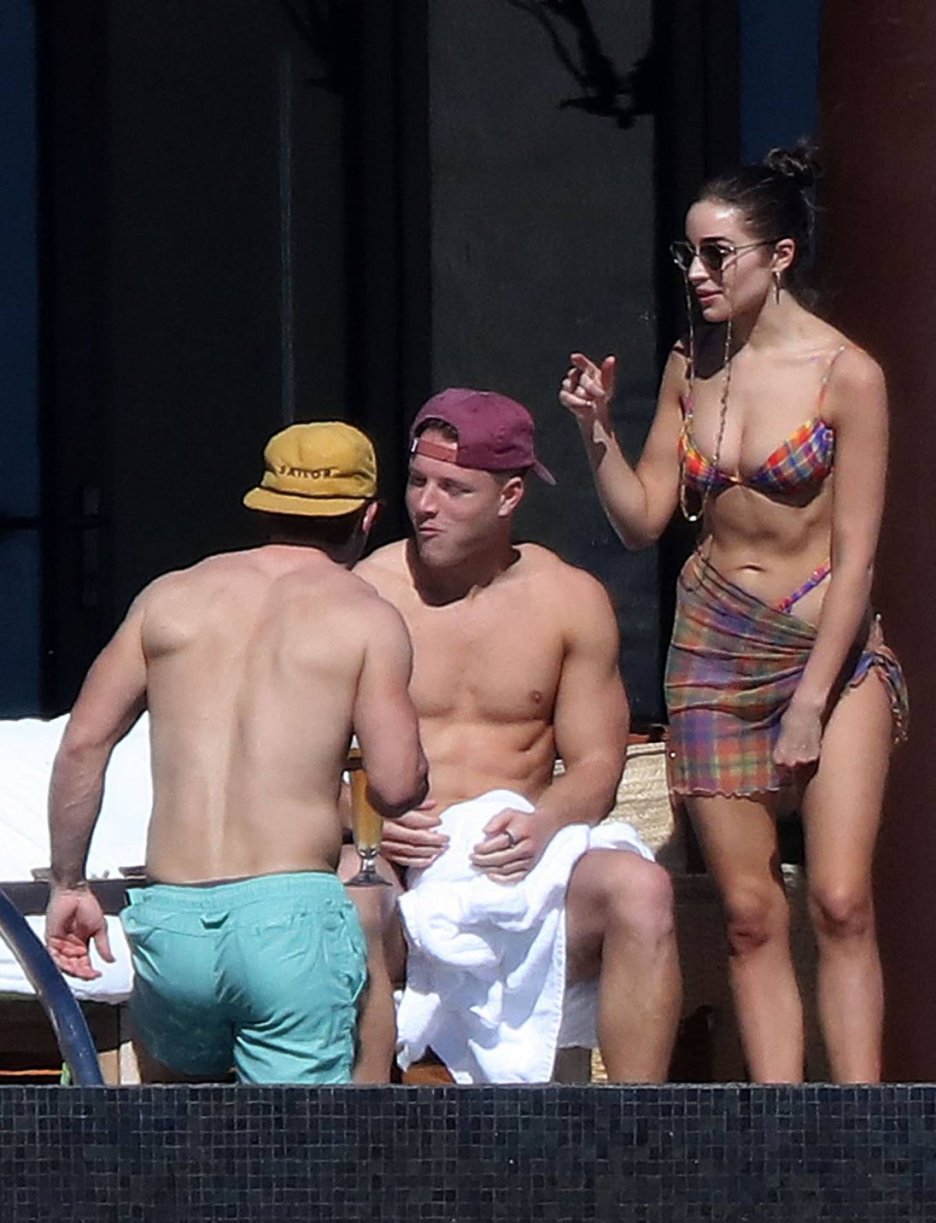 Olivia Culpo - Sunbathing with her sisters in Cabo San Lucas