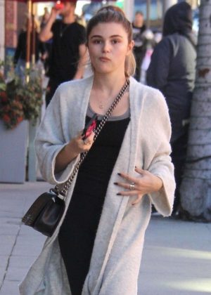 Olivia Giannulli - Out in Beverly Hills