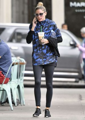 Olivia Palermo - Leaving the gym in New York