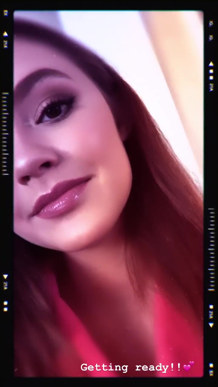 Olivia Sanabia â€“ Instagram and Social media
