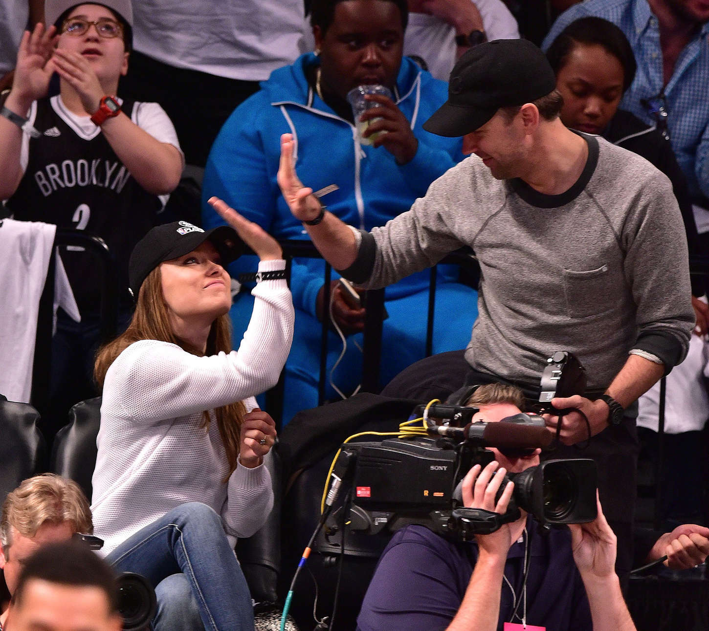 Olivia Wilde 2015 : Olivia Wilde: Brooklyn Nets vs Atlanta Hawks Game -09