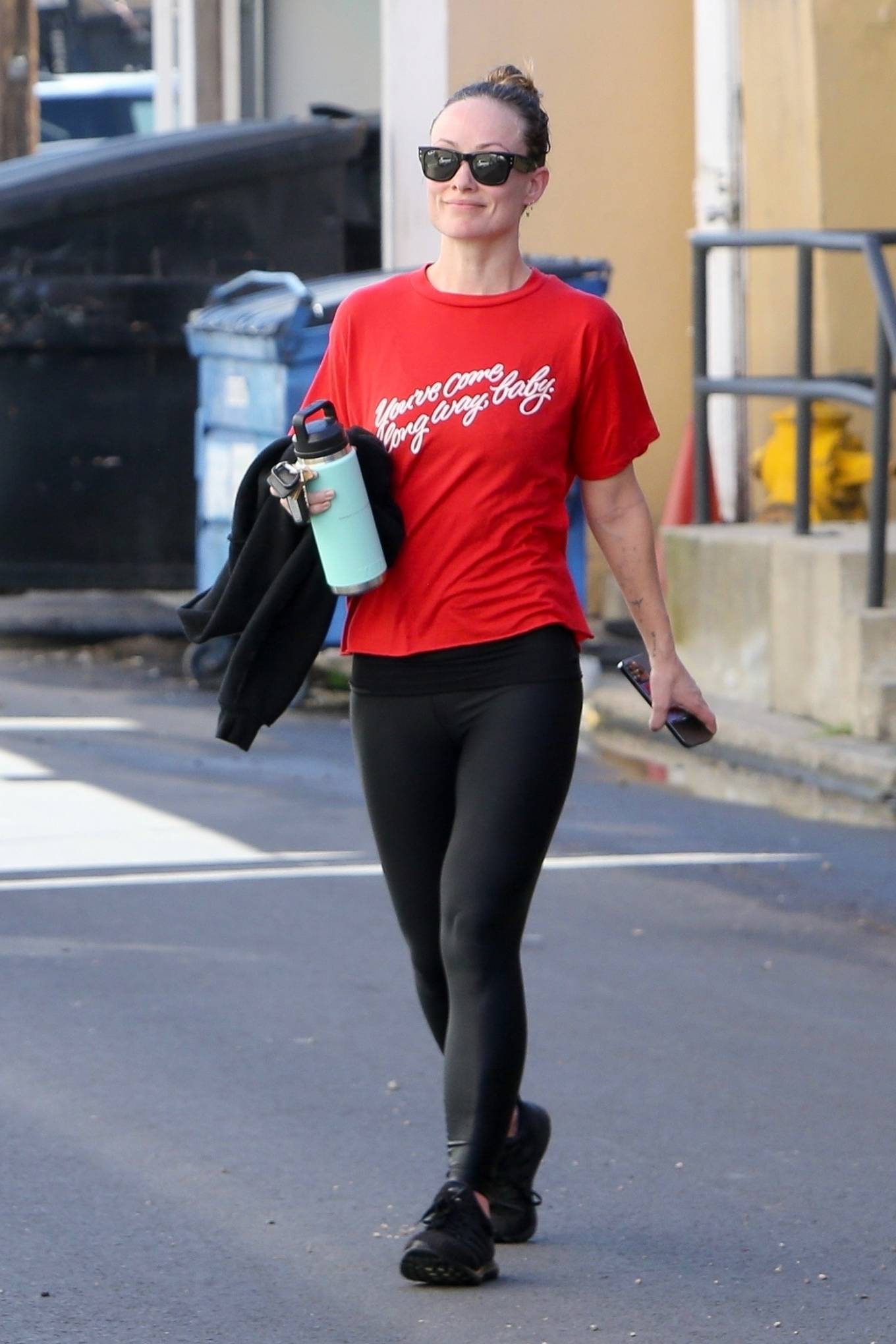 Olivia Wilde 2023 : Olivia Wilde – Leaving the gym wearing sunglasses in Studio City-01